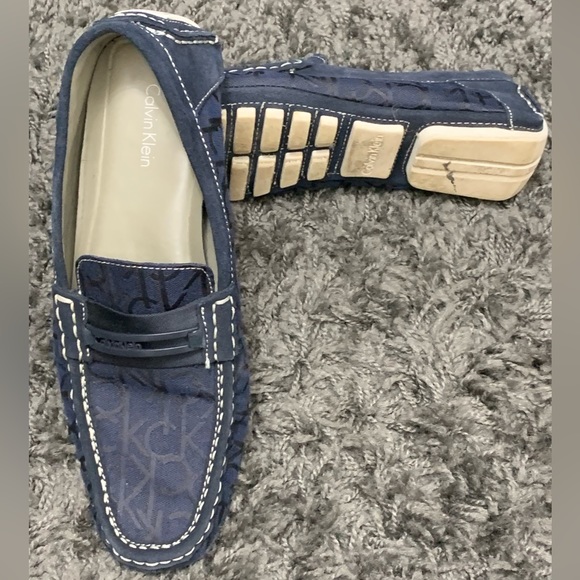 Calvin Klein navy blue loafers, size 10 (Men’s) - Picture 3 of 4